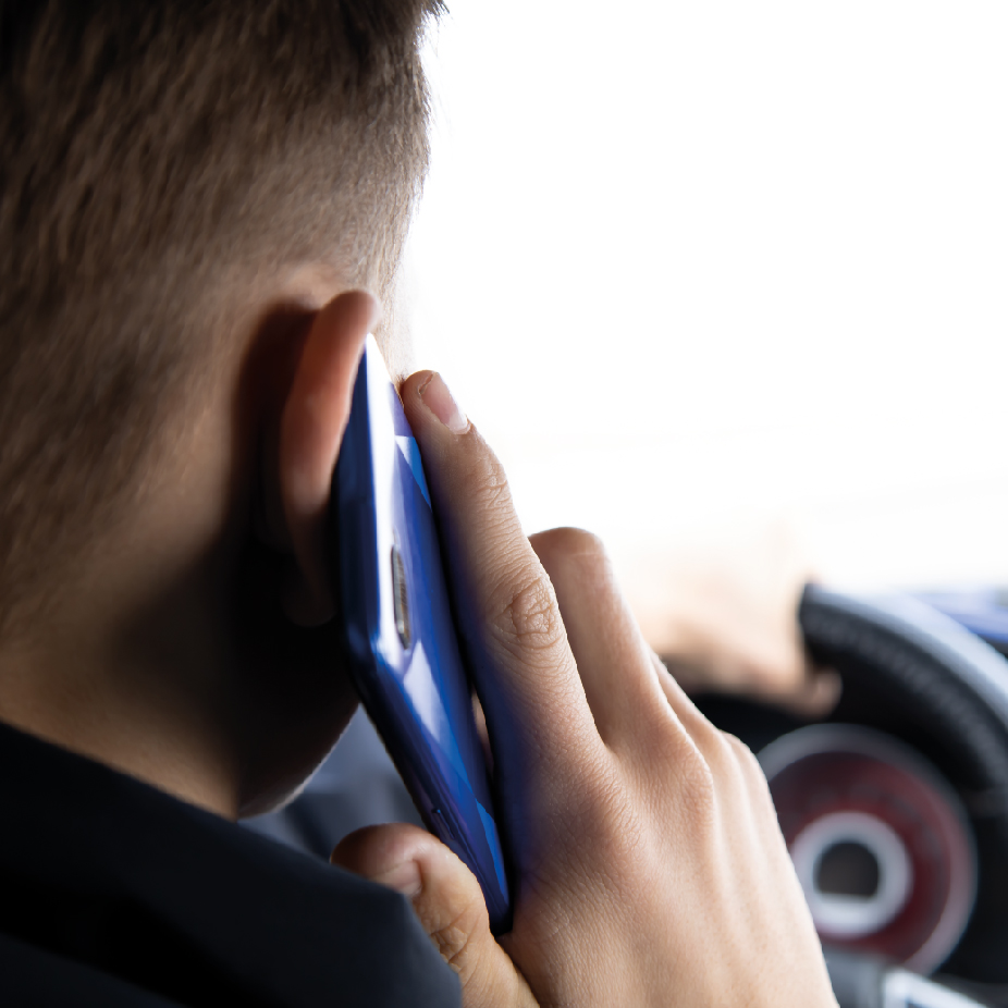 uso del celular al conducir