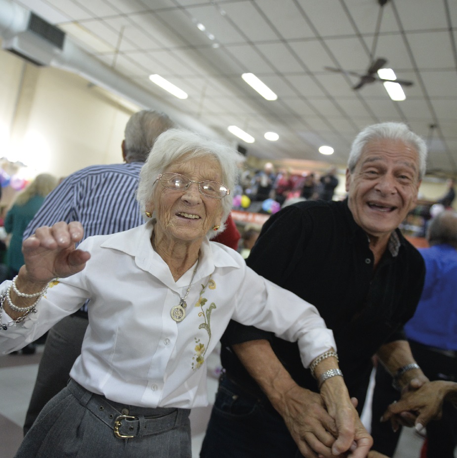 Adultos Mayores